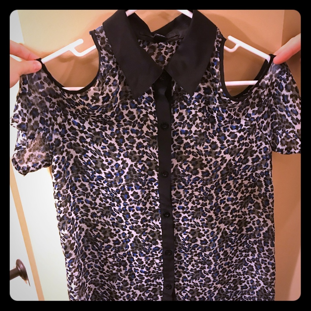 Ultra dorbz cutout sleeve semi sheer leopard print